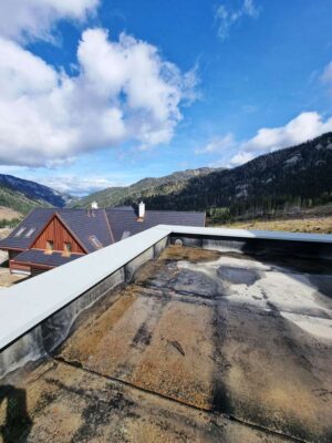 Oplechovanie atiky montážnym systémom